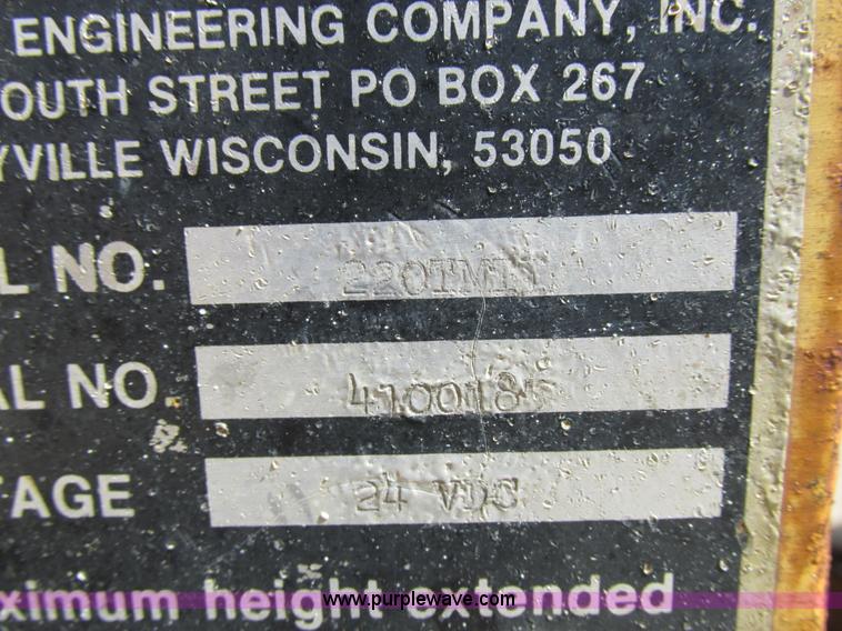 image for item I8943 Heff-T-Herman 220 TM11 scissor lift