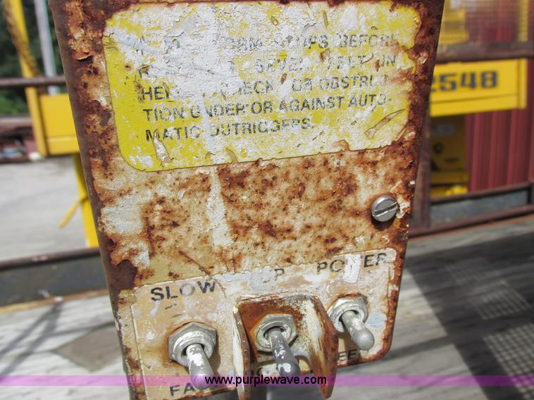 image for item I8943 Heff-T-Herman 220 TM11 scissor lift