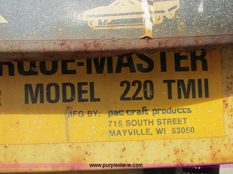 image for item I8943 Heff-T-Herman 220 TM11 scissor lift