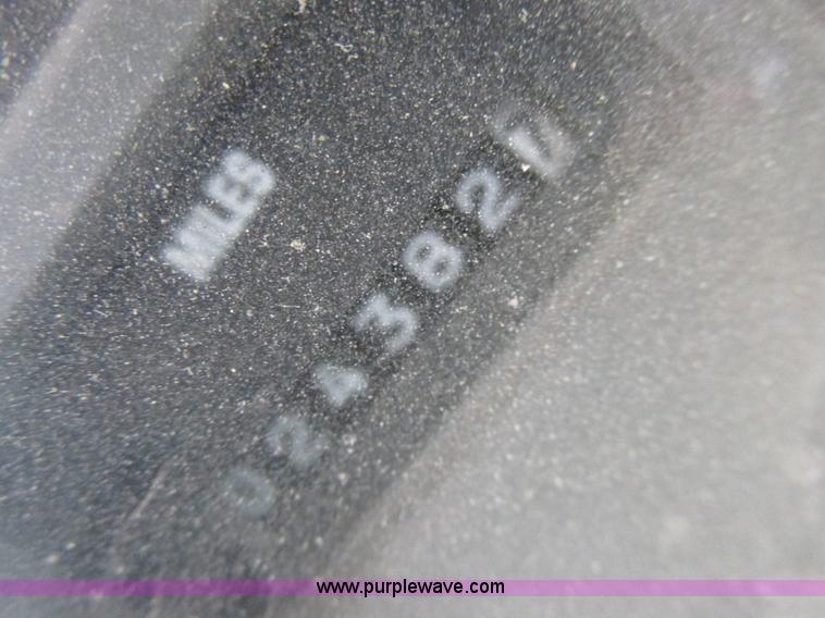 image for item I8977 1992 International 4900 dump truck