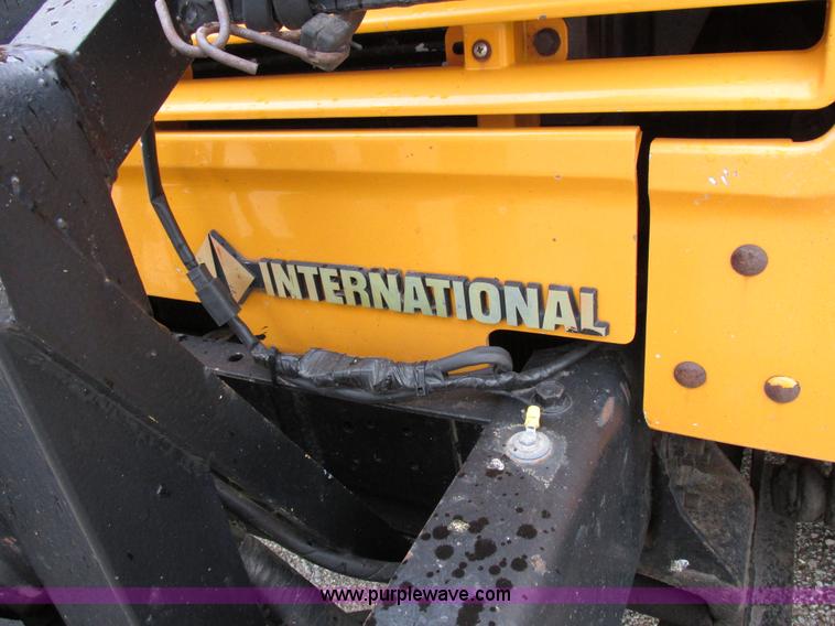 image for item I8977 1992 International 4900 dump truck