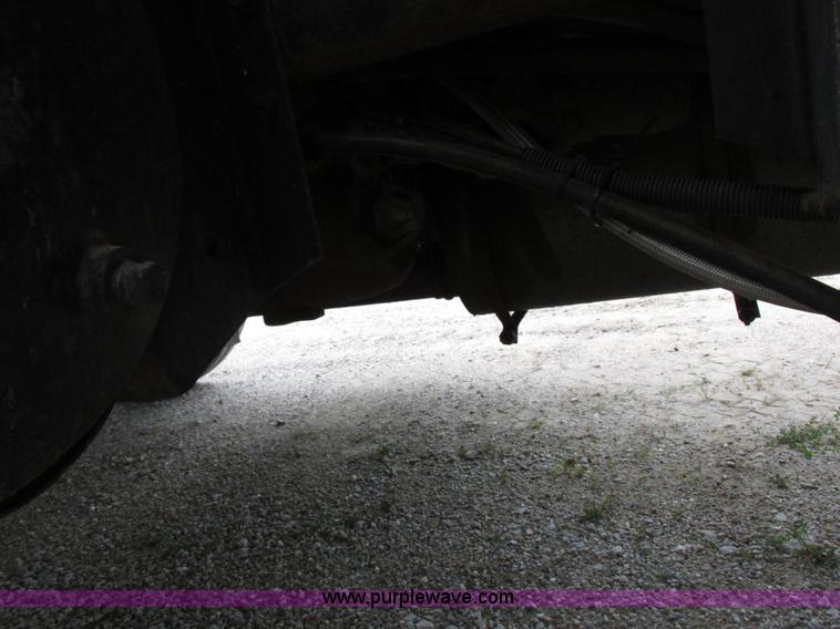 image for item I8977 1992 International 4900 dump truck