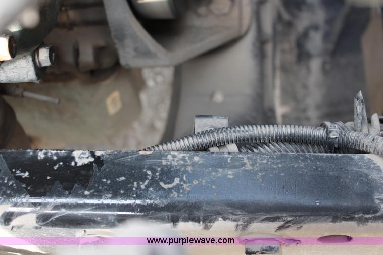 image for item J1083 2000 Freightliner Century Class semi truck