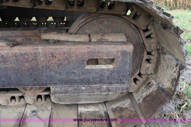 image for item J1204 1983 Caterpillar 225 excavator