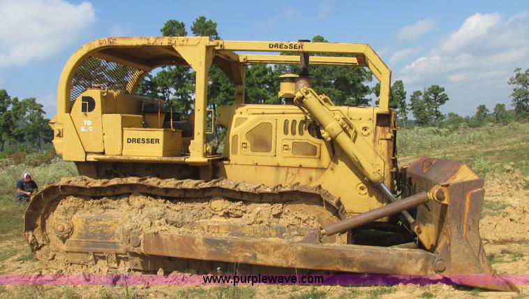 image for item J2406 1972 Dresser TD-25C dozer