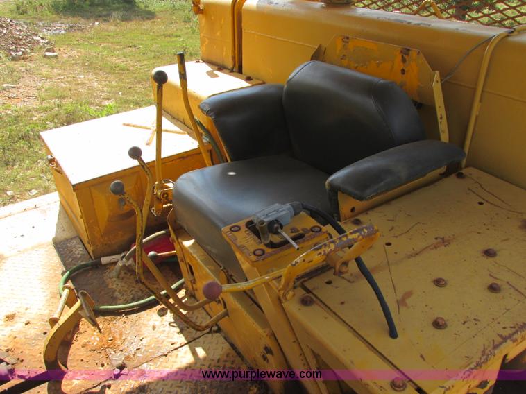image for item J2406 1972 Dresser TD-25C dozer