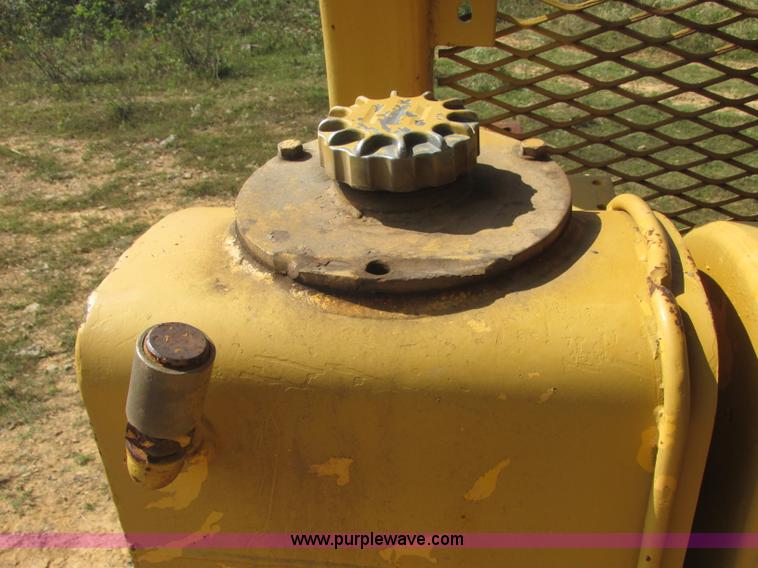 image for item J2406 1972 Dresser TD-25C dozer