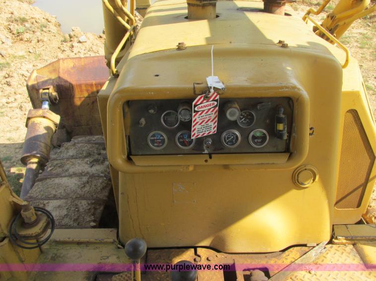 image for item J2406 1972 Dresser TD-25C dozer