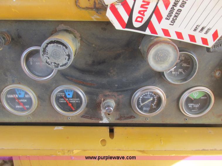 image for item J2406 1972 Dresser TD-25C dozer