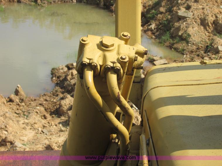 image for item J2406 1972 Dresser TD-25C dozer