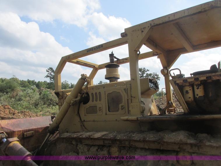 image for item J2406 1972 Dresser TD-25C dozer