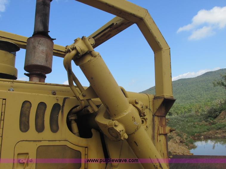 image for item J2406 1972 Dresser TD-25C dozer