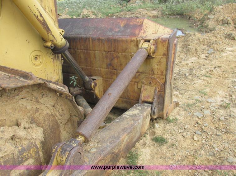image for item J2406 1972 Dresser TD-25C dozer