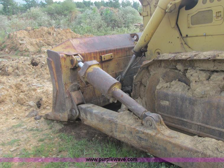 image for item J2406 1972 Dresser TD-25C dozer