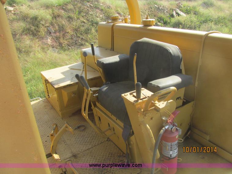image for item J2407 1975 Dresser TD-25C dozer