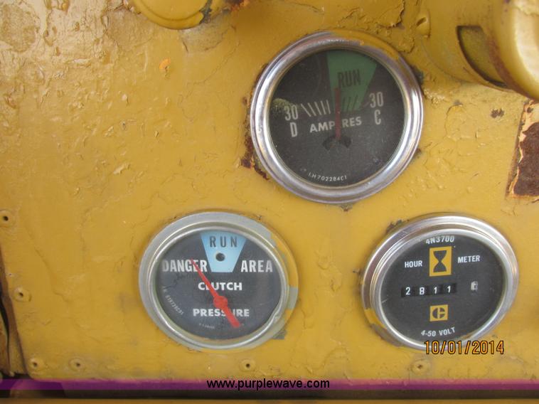 image for item J2407 1975 Dresser TD-25C dozer