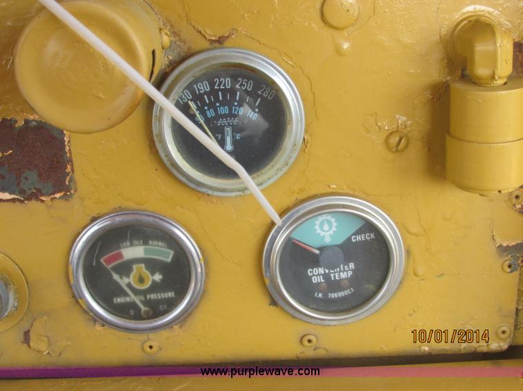 image for item J2407 1975 Dresser TD-25C dozer