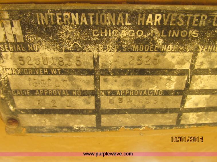 image for item J2407 1975 Dresser TD-25C dozer