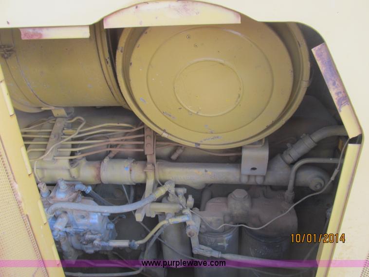 image for item J2407 1975 Dresser TD-25C dozer