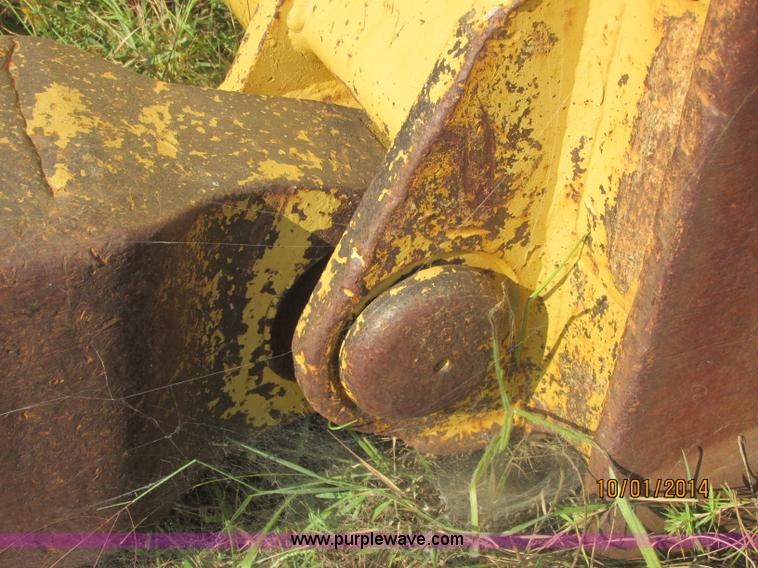 image for item J2407 1975 Dresser TD-25C dozer