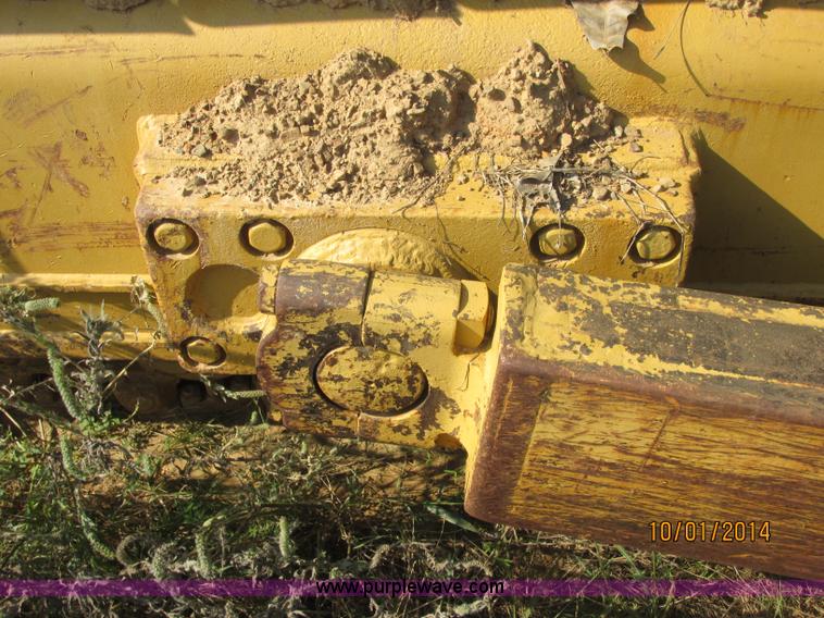 image for item J2407 1975 Dresser TD-25C dozer
