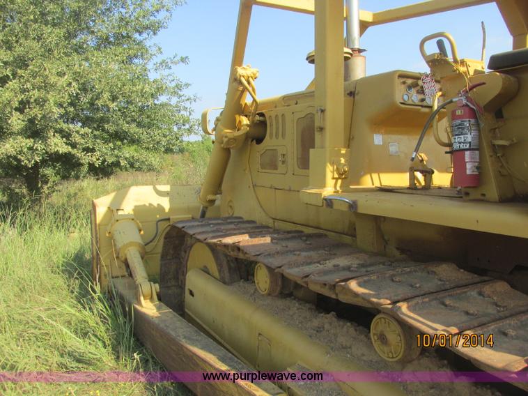 image for item J2407 1975 Dresser TD-25C dozer