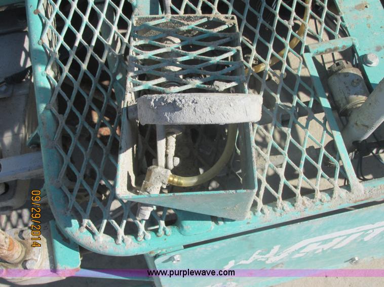 image for item J2409 2011 Multiquip Whiteman ride-on power trowel