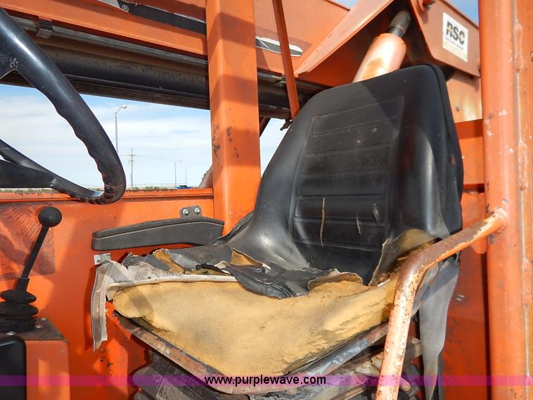 image for item J3018 2000 Sky Trak 6036 telehandler