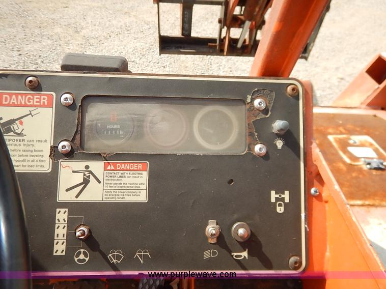 image for item J3018 2000 Sky Trak 6036 telehandler