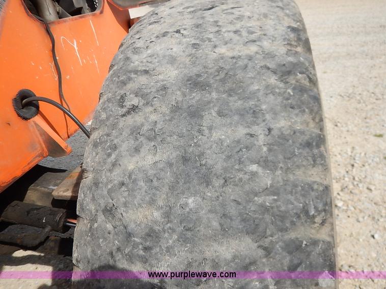 image for item J3018 2000 Sky Trak 6036 telehandler