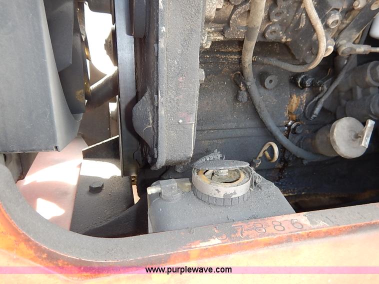 image for item J3018 2000 Sky Trak 6036 telehandler