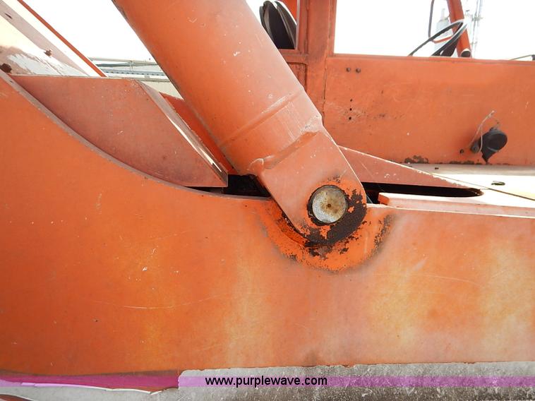 image for item J3018 2000 Sky Trak 6036 telehandler