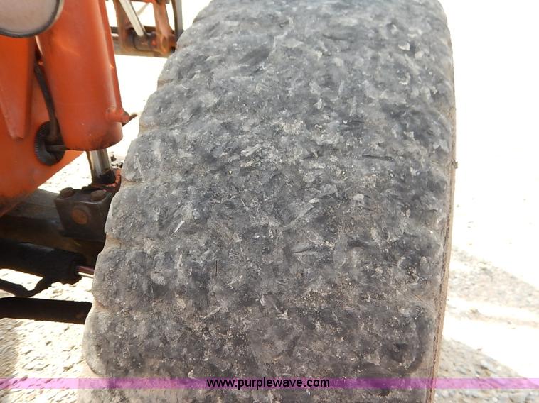 image for item J3018 2000 Sky Trak 6036 telehandler