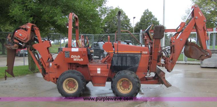 image for item J3407 Ditch Witch 7020 vibratory plow