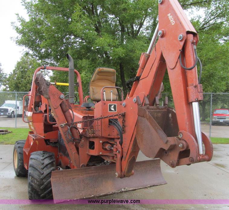 image for item J3407 Ditch Witch 7020 vibratory plow