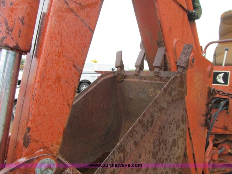 image for item J3407 Ditch Witch 7020 vibratory plow