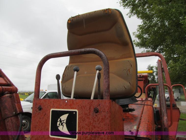 image for item J3407 Ditch Witch 7020 vibratory plow