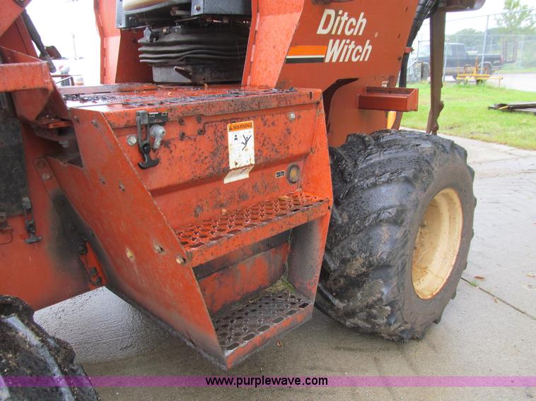 image for item J3407 Ditch Witch 7020 vibratory plow