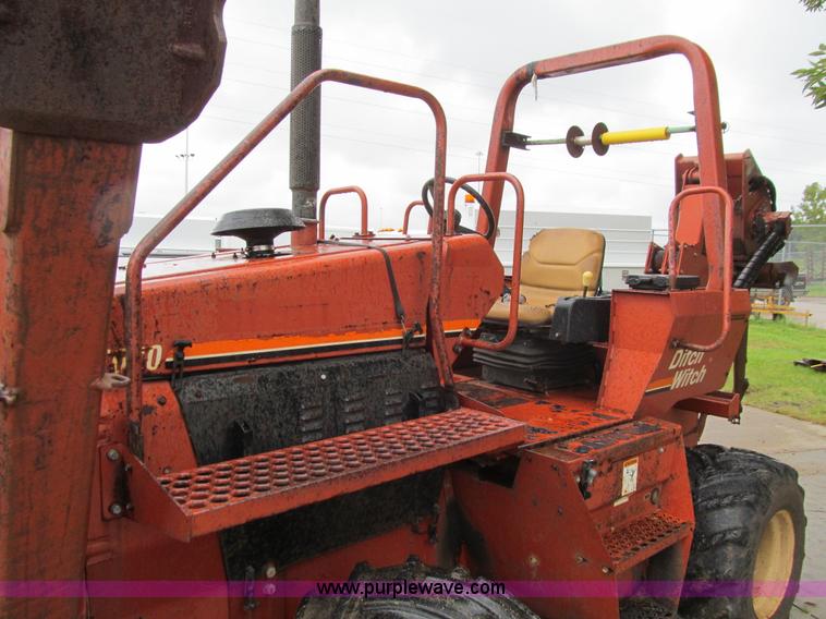 image for item J3407 Ditch Witch 7020 vibratory plow