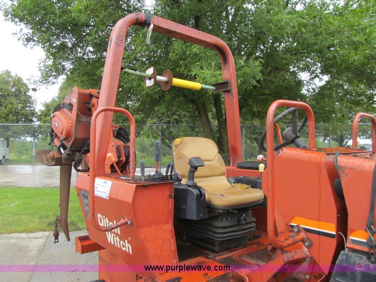 image for item J3407 Ditch Witch 7020 vibratory plow