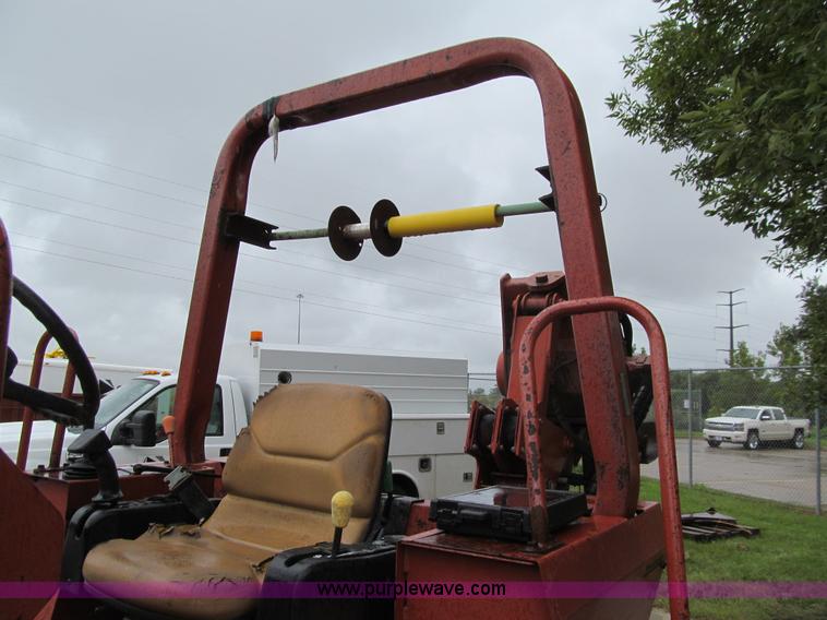 image for item J3407 Ditch Witch 7020 vibratory plow