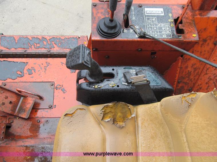 image for item J3407 Ditch Witch 7020 vibratory plow