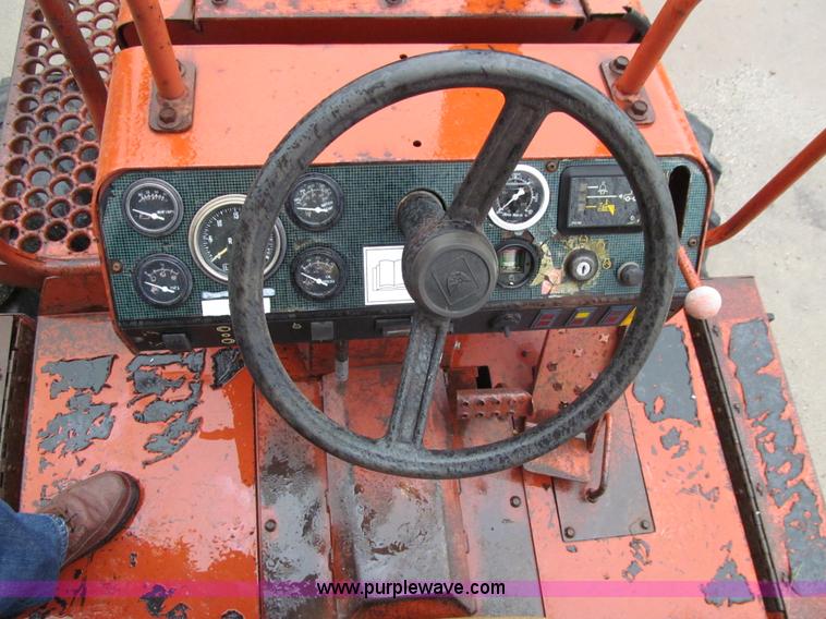 image for item J3407 Ditch Witch 7020 vibratory plow