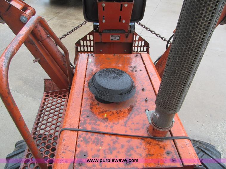 image for item J3407 Ditch Witch 7020 vibratory plow