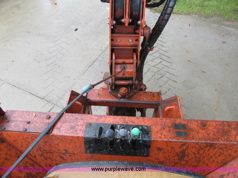 image for item J3407 Ditch Witch 7020 vibratory plow