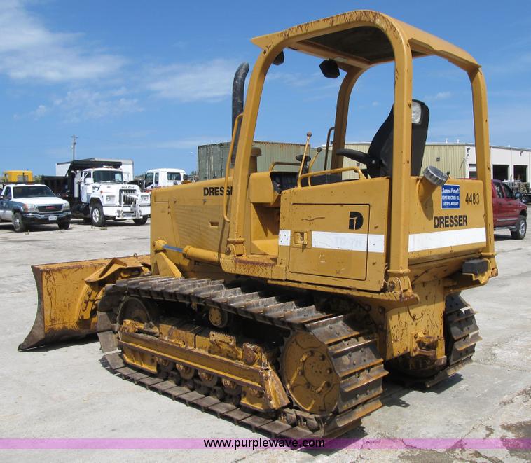 image for item Z9131 1996 Dresser TD7H dozer