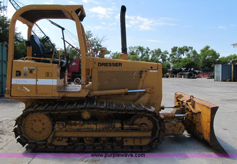 image for item Z9131 1996 Dresser TD7H dozer