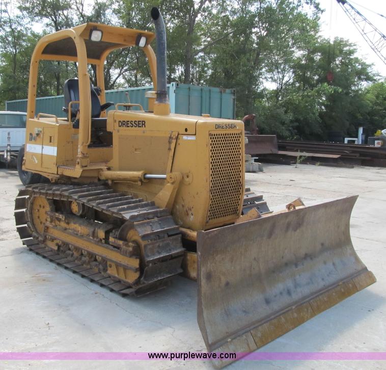 image for item Z9131 1996 Dresser TD7H dozer