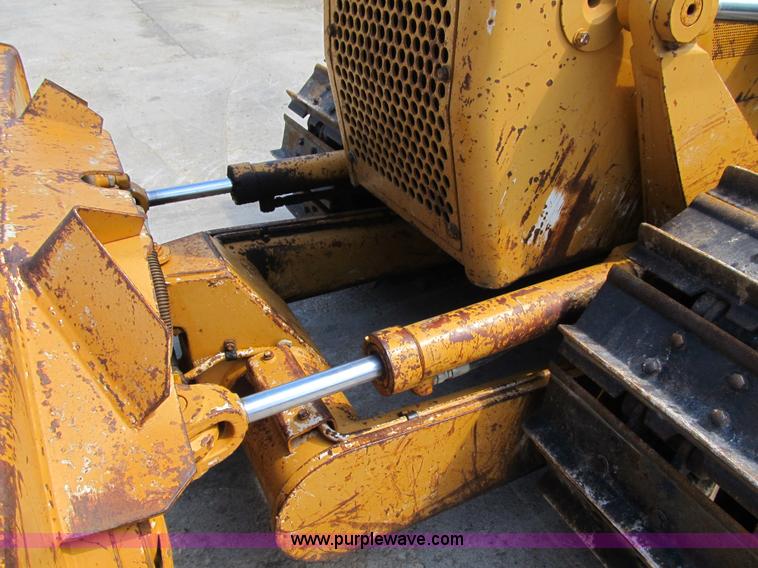 image for item Z9131 1996 Dresser TD7H dozer