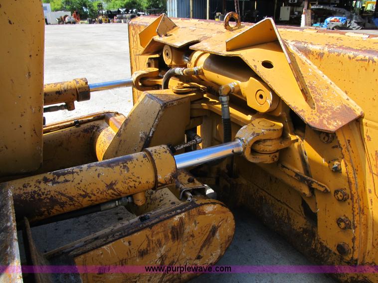 image for item Z9131 1996 Dresser TD7H dozer
